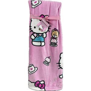 Hello Kitty Pink Cups & Cupcakes Throw 60x70 Inches NWT